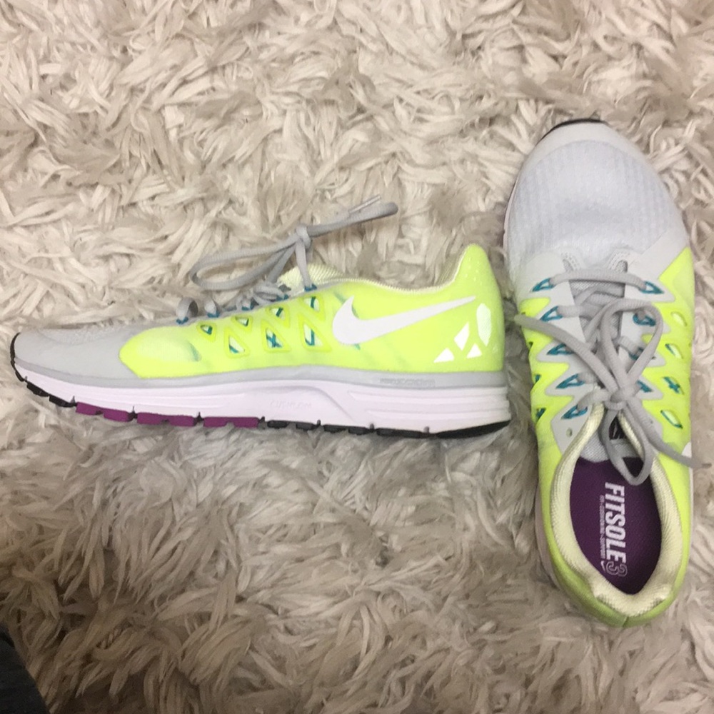 Never Worn Before Nike Zoom Fit Cushion Size 9.5